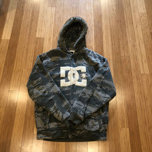 CAMO DC SWEATSHIRT